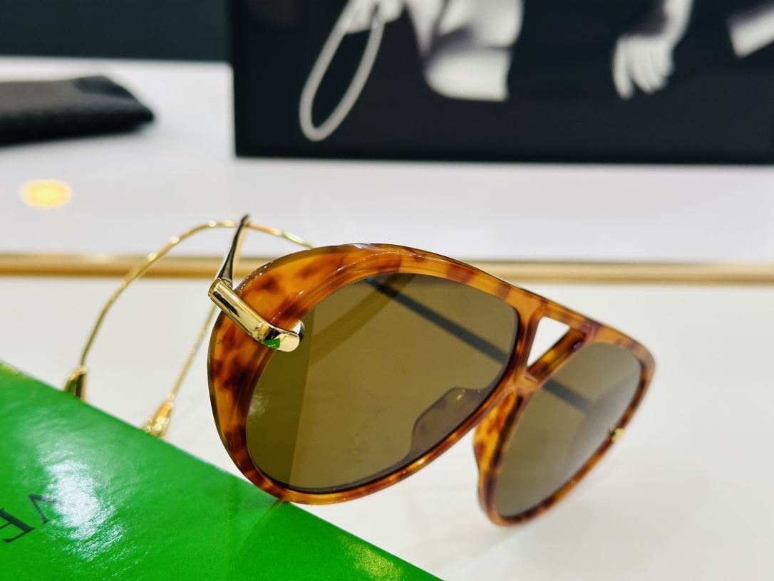 Bottega Veneta Sunglasses